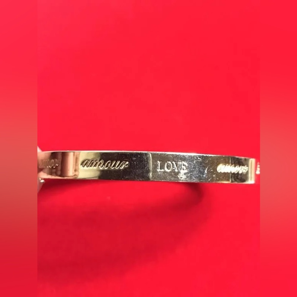 Stella & Dot gold bracelet